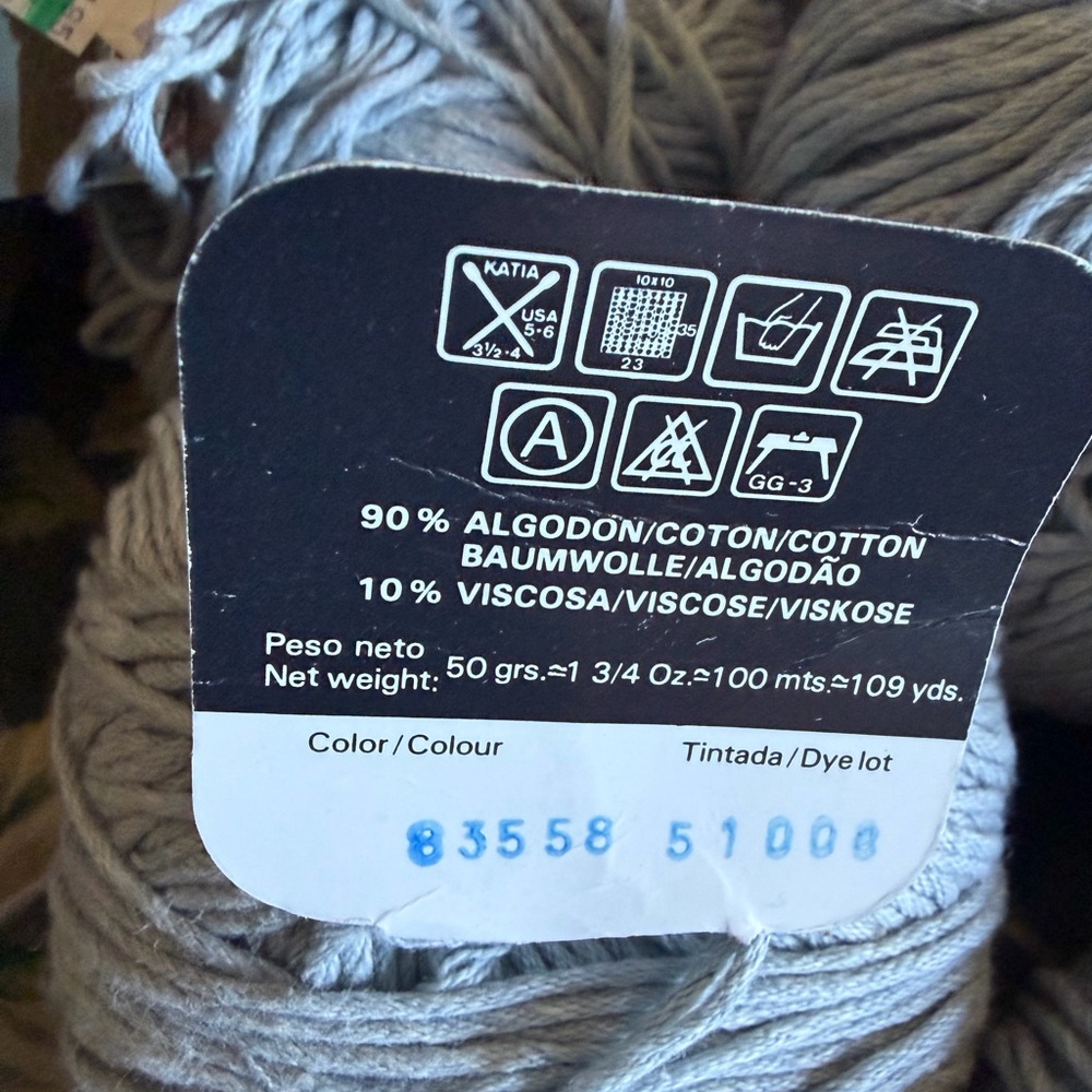 Katia New Orleans Light Gray Cotton Tencel Luxury Yarn - Multiple Skeins 16 plus - Picture 5 of 6